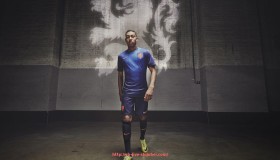 世俱杯直播-英超曼联球员外号大全：从“野兽”到“小豌豆”的绰号由来与意义解析