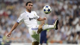 世俱杯直播-CBA球员体态分析：腹部围度与体脂控制的重要性